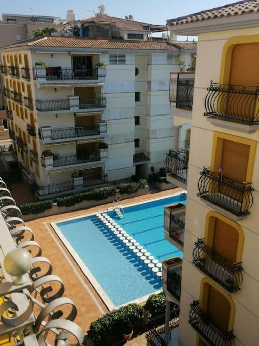 Cal Salmare Seafront Apartment With Rooftop Terrace And Pool Calafell Exterior foto
