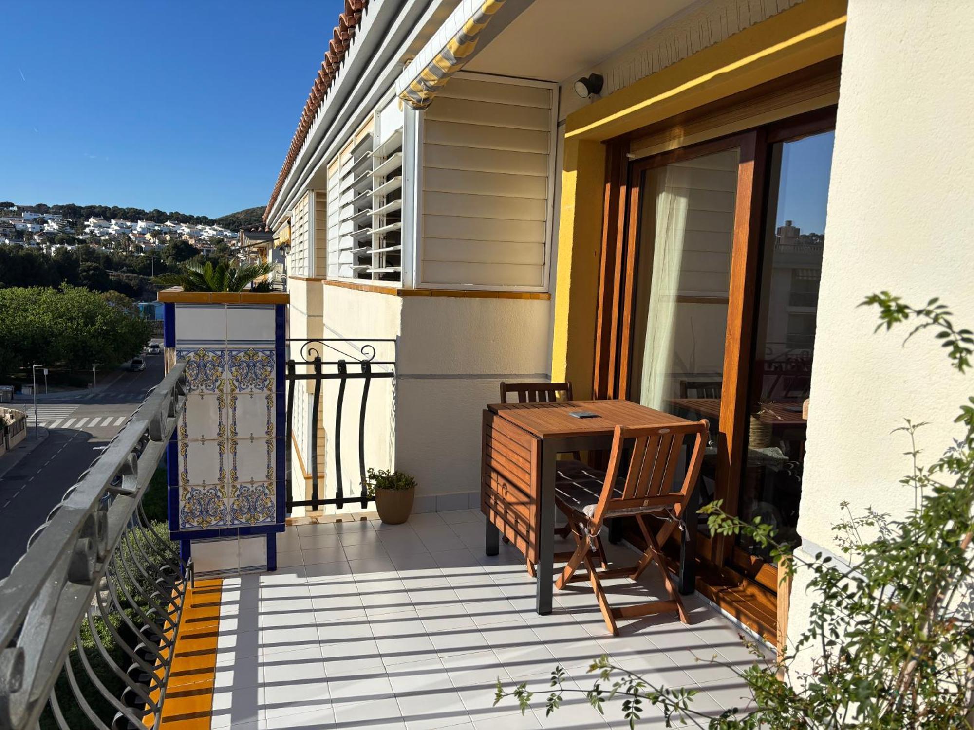 Cal Salmare Seafront Apartment With Rooftop Terrace And Pool Calafell Exterior foto